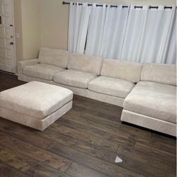 Like New White Couches 