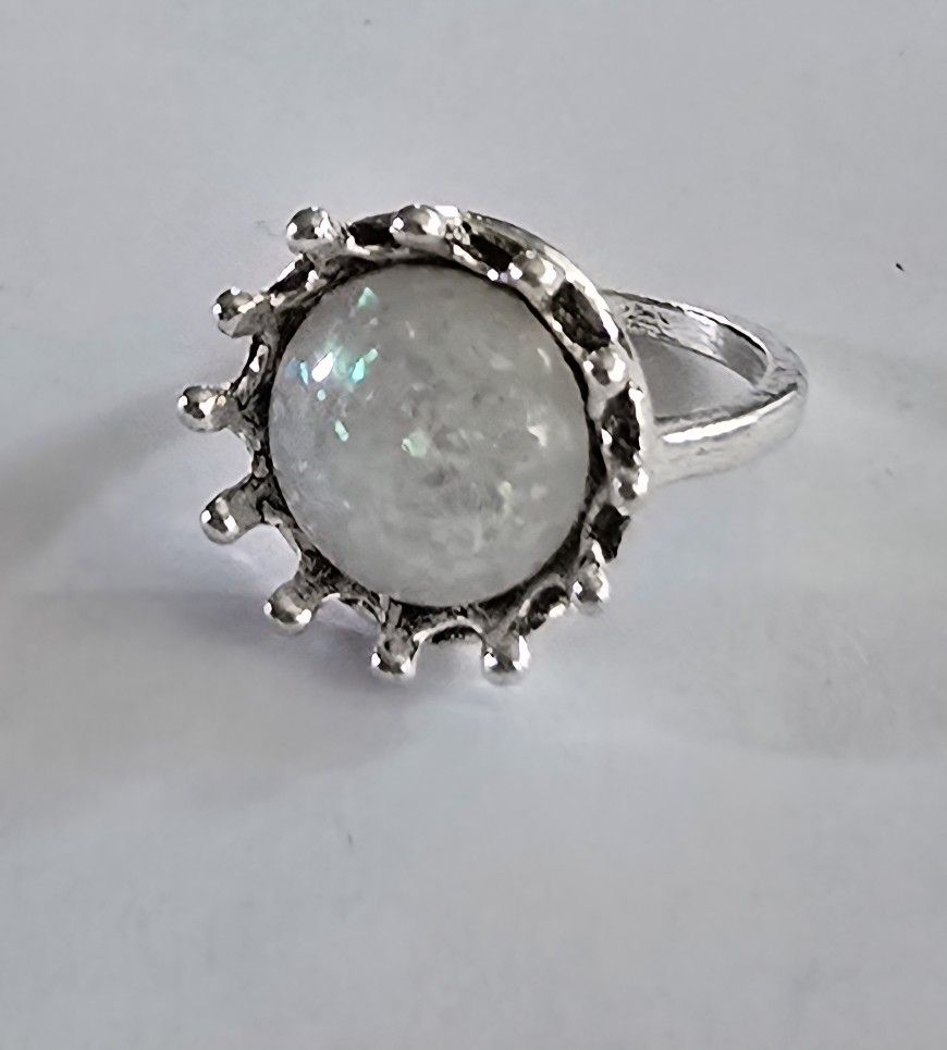 MOONSTONE SIZE 6 QUALITY TITANIUM FOREVER WEAR SILVER NEW FASHIONISTA RING