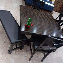 *Black Friday Now!!!*---Classic Kelly Dining Table Sets W/4 Chairs And Bench---Now $699!!!---Delivery/$10 Down Financing😎