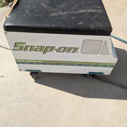 Snap On Tool Box Rolling Chair Creeper