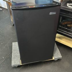 Midea 3.3 