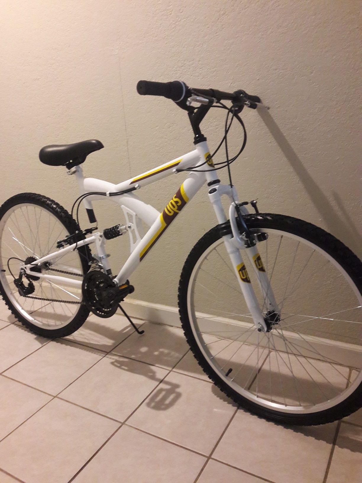 UPS KENT MOUNTAIN BIKE
