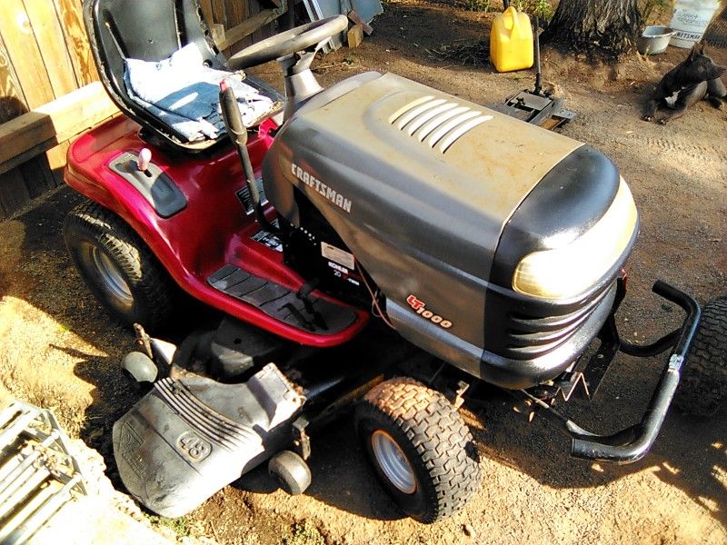 Craftsmen Riding Mower