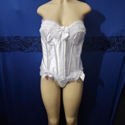 New White Corset Lingerie Set Size  3XL