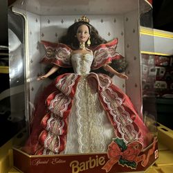 COLLECTABLE  BARBIES (amazing) Christmas Gift!