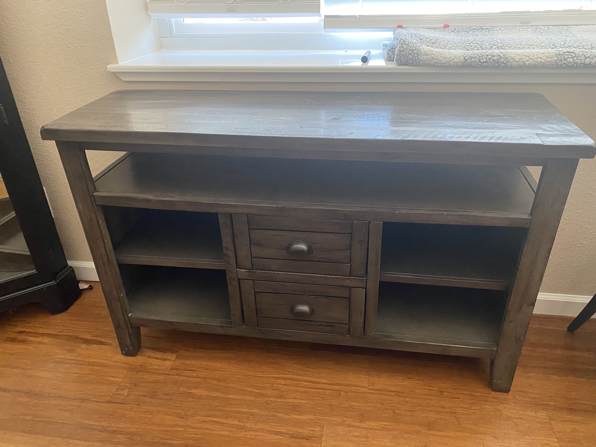Media Center / Kitchen Storage / Buffet