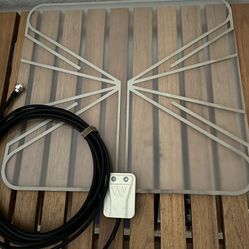 Winegard Indoor Antenna - FREE!