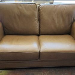 Real LEATHER Loveseat Sofa Couch GREAT CONDITION