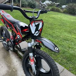 Hyper Moto Bike ! This Looks Just Like A Dirt Bike Except With Peddles 