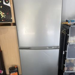 Samsung Fridge and Freezer
