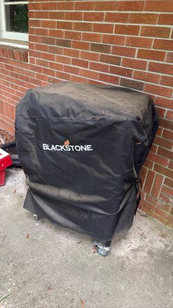 Blackstone Electric Griddle/ with accessories and outdoor cover