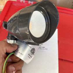 LED LANDSCAPE LIGHT
