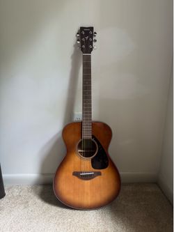 Yamaha FS800 Acoustic Guitar Bundle + Gator Case