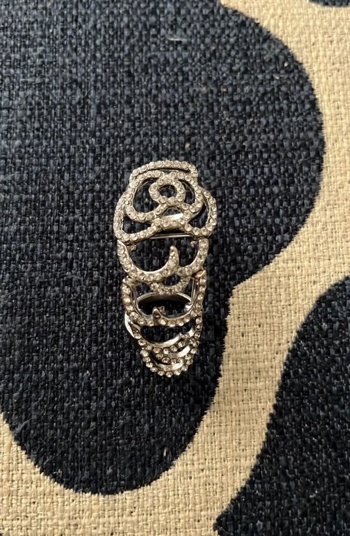 Silver knuckle ring