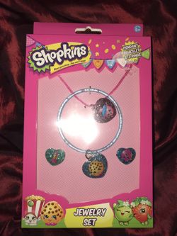 Shopkins necklace bracelet and 2 rings set
