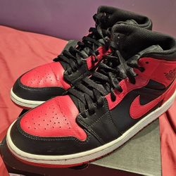 Jordan 1 Mid Bred
