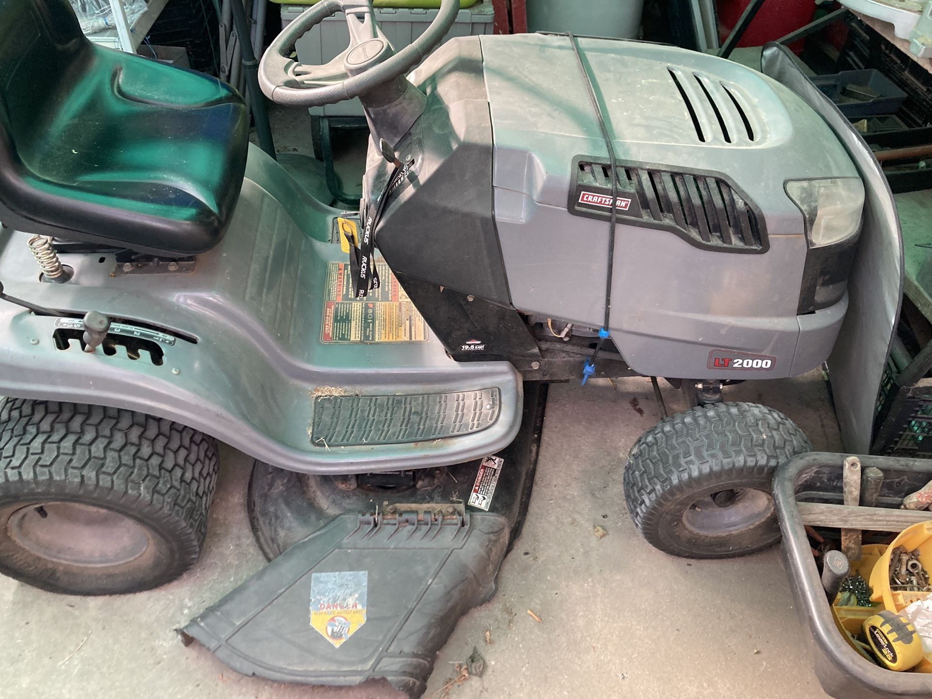 Craftsmen Riding Mower