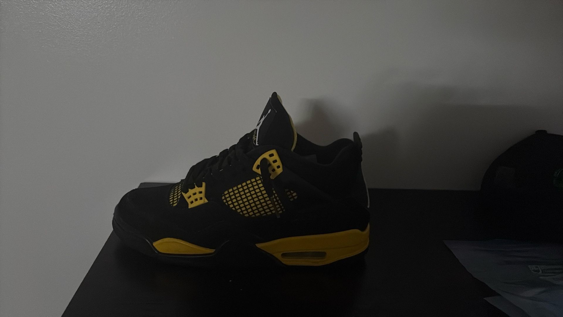 jordan 4 retro yellow thunder size 10