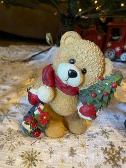 Christmas Decorations 10 Inches Tall In Excellent Condition