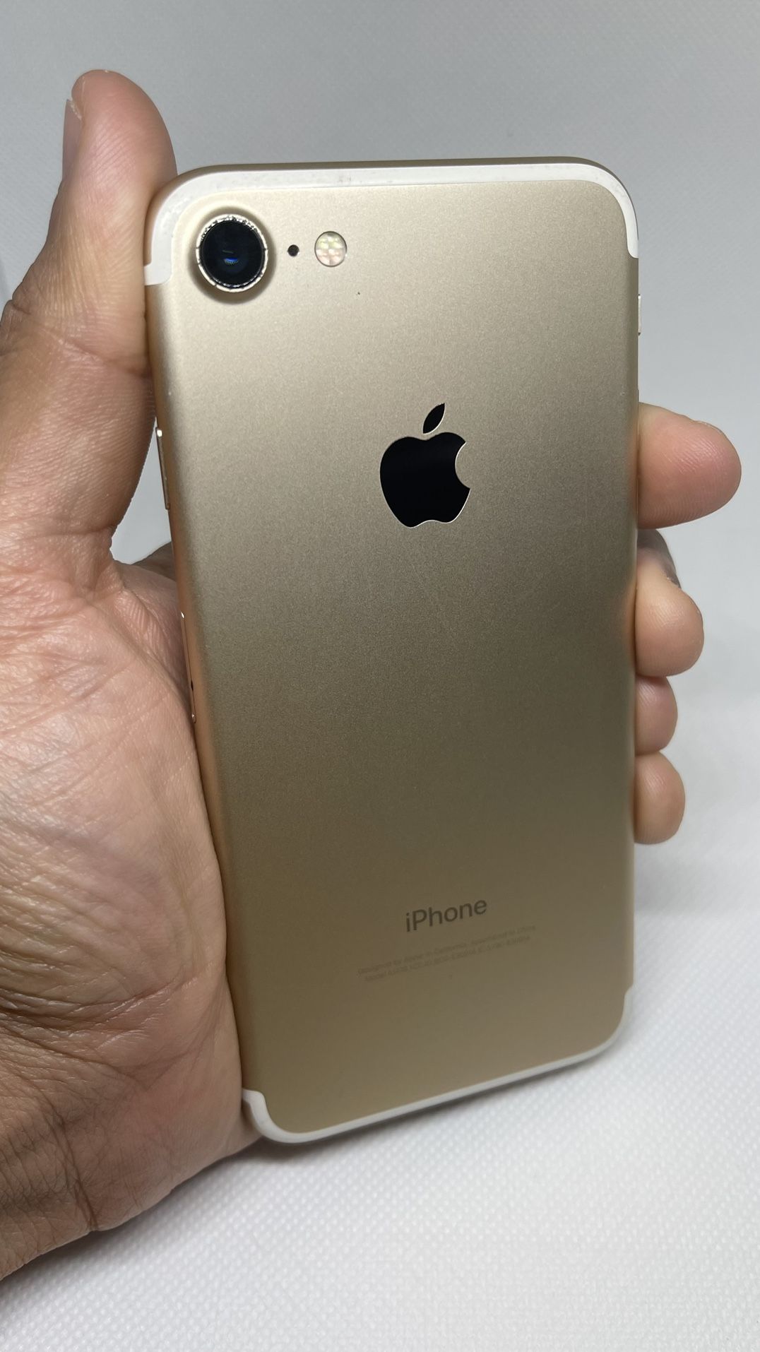 iPhone 7 128gb GOLD(UNLOCKED)