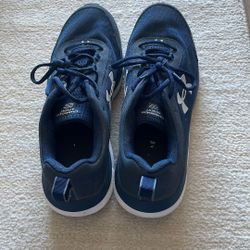Under armor Charged Assert, Size 13
