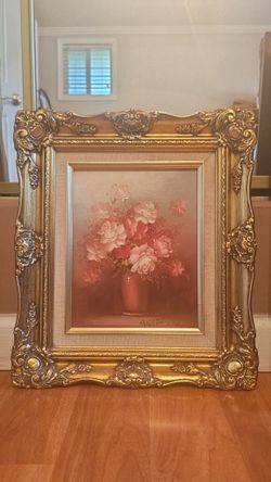 Great condition Original Oil Painting on Canvas Framed by ROBERT COX Flowers in Vase 10 X 12
Gold Frame