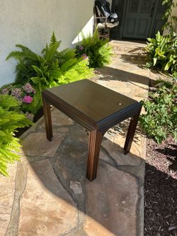 Lane Alta Vista Side Table with glass top