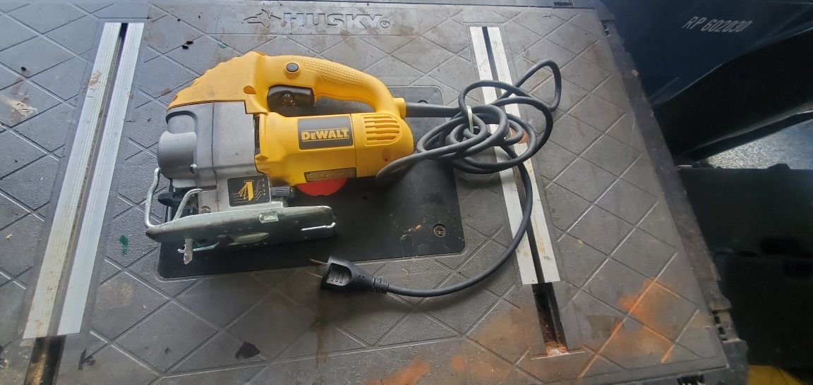 Dewalt DW317 Jig Saw