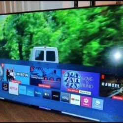 55" Samsung Chrystal Smart Tv 4k Great Condition Like New No Legs It Was Mounted.  Tv Has Great Quality Pics No Scratch 