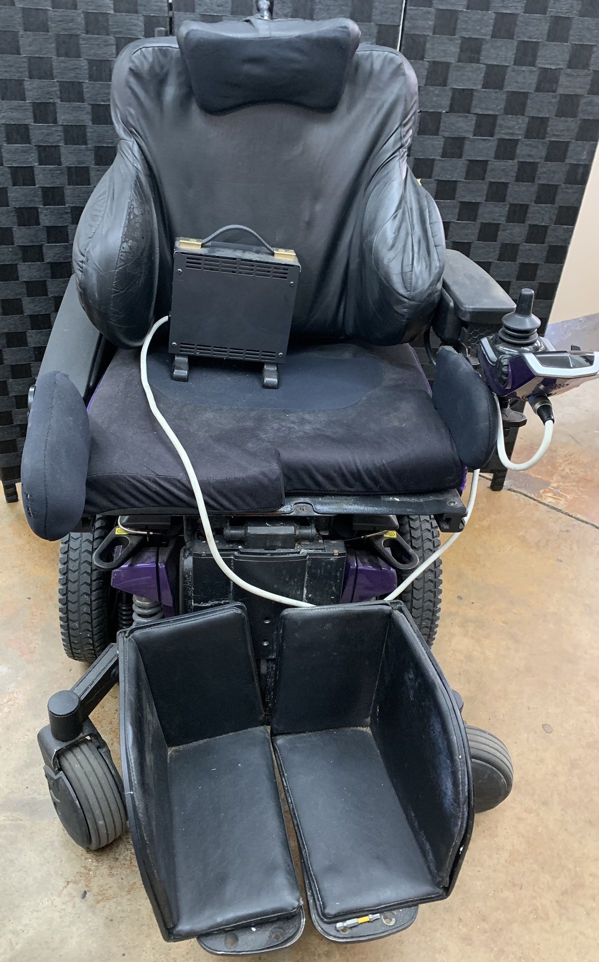 I Level wheelchair