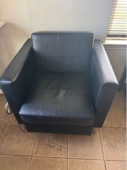 Love seat, 2 arm chairs and tables
