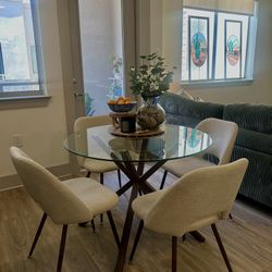 Aunnika Modern Glass Dining Table + 4 Upholstered Chairs – Like New! 