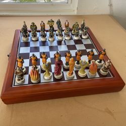 Camelot Knight Collectible Full Chess Set With Board