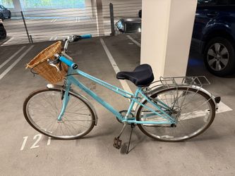Vintage Schwinn Blue City Bike – 28” Wheels – Excellent Condition – $70 (Firm)