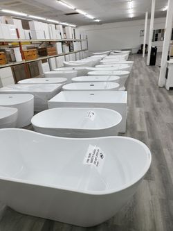 Bathtub, freestanding