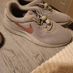 Gray Lady Nike Shoes