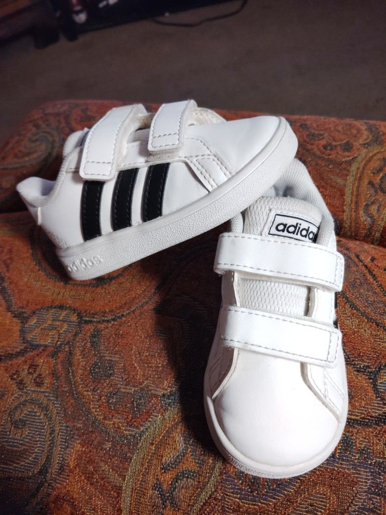 Baby adidas Sneakers 