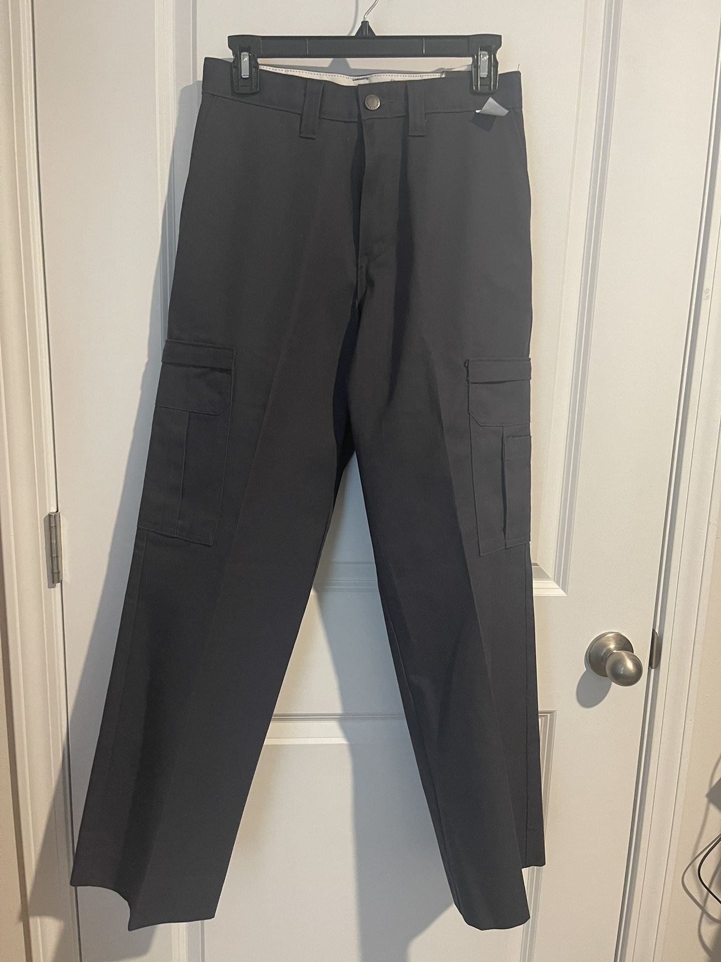 NWT Dickies Size 28 Grey Cargo Pants