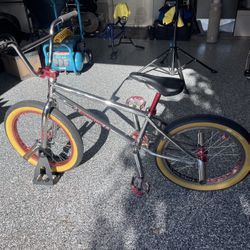 2012 GT Performer BMX