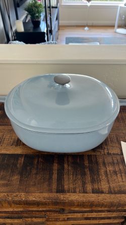 8 qt Le Creuset enameled cast iron Dutch Oven pot