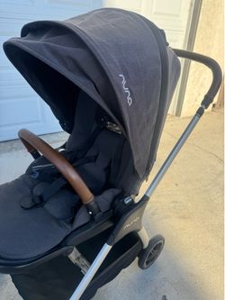 Nuna stroller TRIV