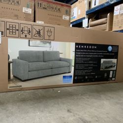 Henredon Skye Sofa with 2 Power Footrests