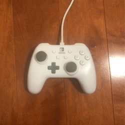 Nintendo Switch Controller (Wired)