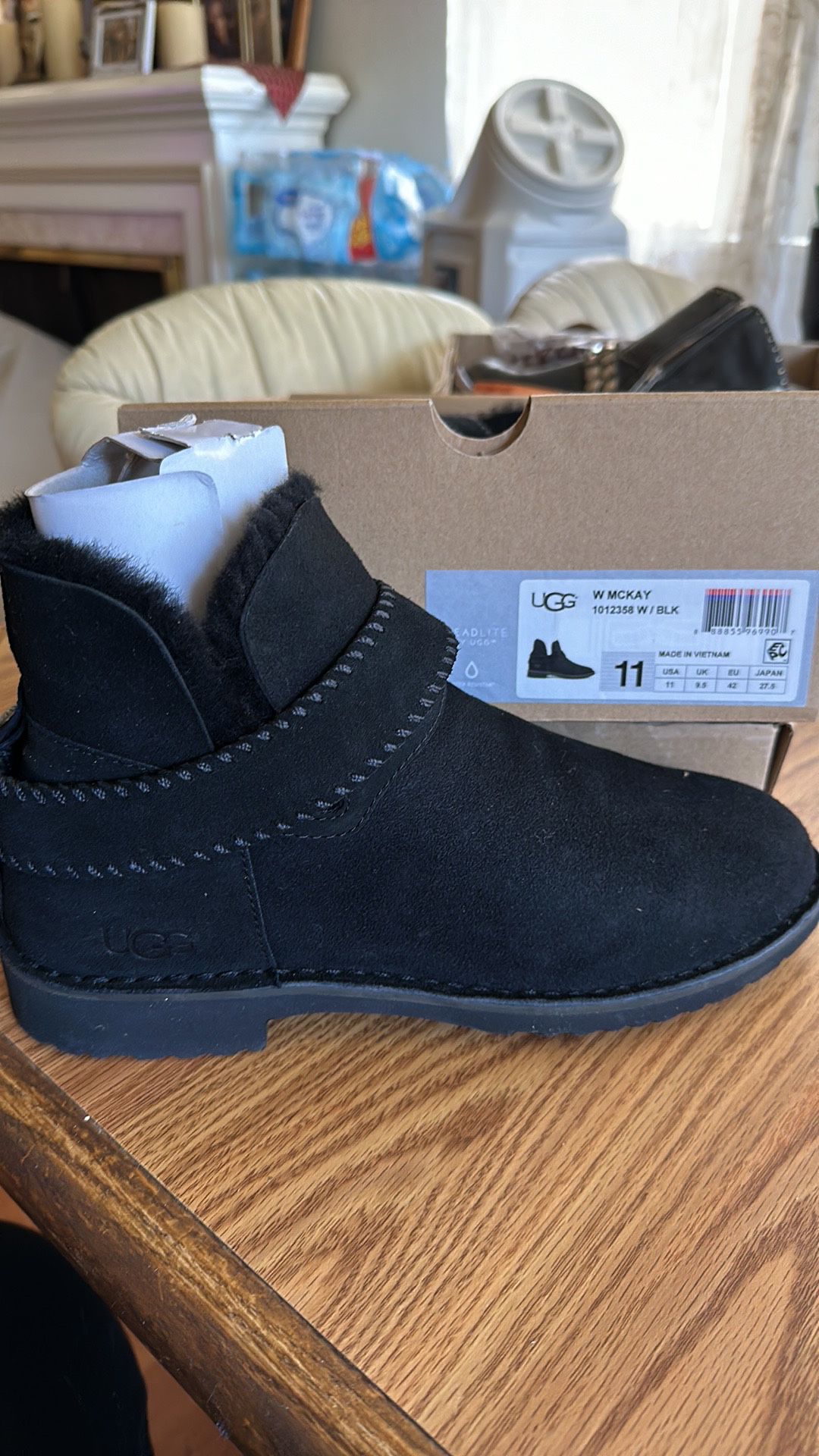 Brand new NEVER WORN UGG W McKay Ankle Boots Black W/box 