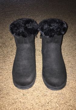 Girls Black Boots Size 1