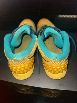 Kyrie 1’s Basketball Shoes