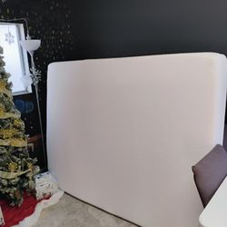 New Queen Mattress (Never Used)