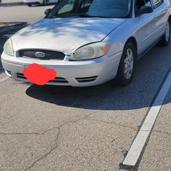 2005 Ford Taurus