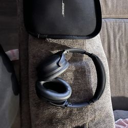 Bose Noise Cancelling Headphones 