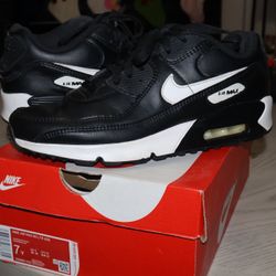 Nike Air Max 90 (7Y)